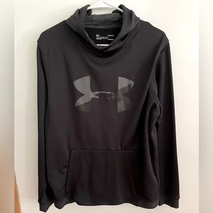 Men’s UA hooded sweatshirt. Size L